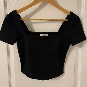 Babaton Contour Squareneck Shortsleeve T-Shirt